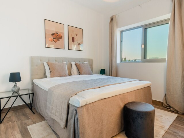 фотографии отеля Sanders Crystal 1 - Stunning 3-Bedroom Apartment With Communal Pool изображение №19