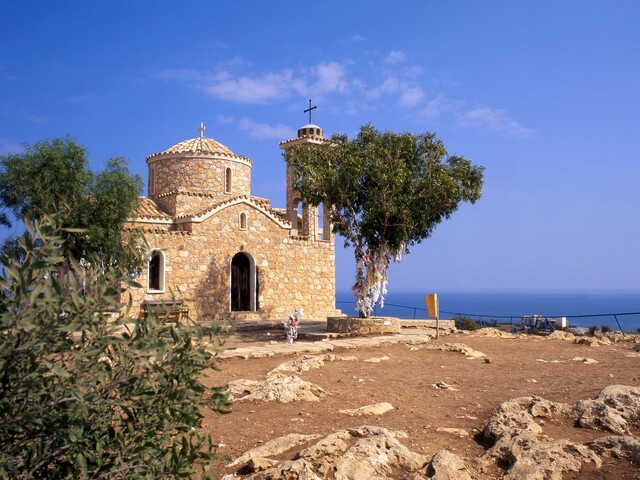 фото Freshly Refurbished In Paralimni, Cyprus изображение №2