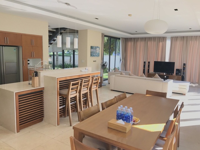 фото отеля Ocean Resort 4 Bedrooms Danang Living изображение №33