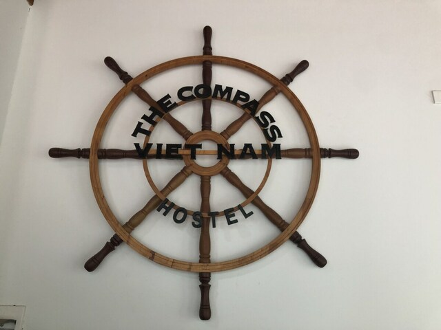 фото The Compass изображение №22