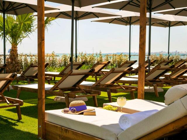 фото отеля Mercure Larnaca Beach Resort изображение №33