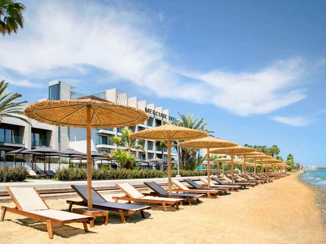 фото отеля Mercure Larnaca Beach Resort изображение №37