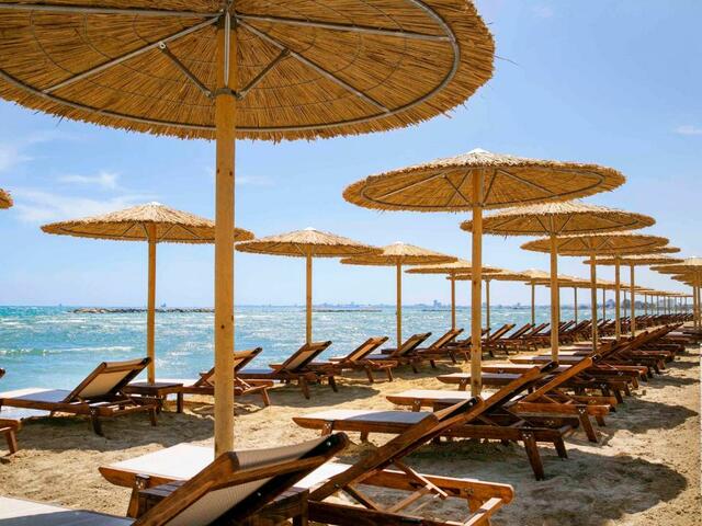 фото Mercure Larnaca Beach Resort изображение №34