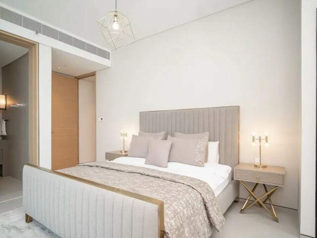 фото отеля Jumeirah Gate Tower - Luton Vacation Homes изображение №65