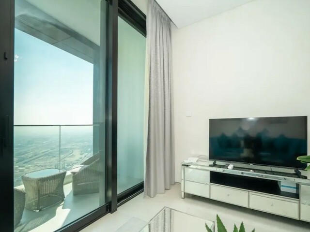 фото Jumeirah Gate Tower - Luton Vacation Homes изображение №34