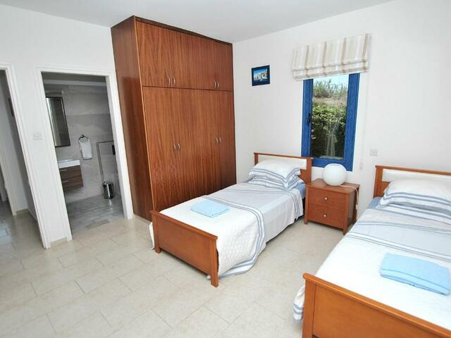фото отеля Kymmates Beach Front Villas изображение №25