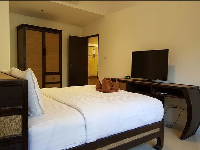 фотографии отеля Hideland Luxury Villa Pattaya Walking Street 5 Bedrooms Private Pool изображение №3