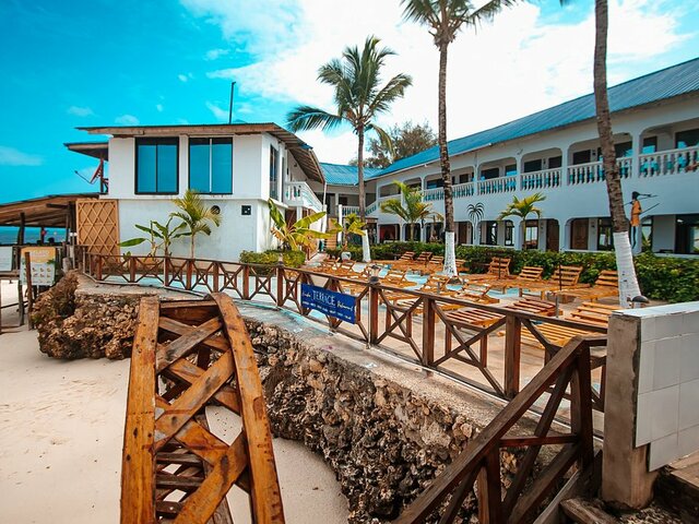 фото отеля Zenobia Beach Resort изображение №9