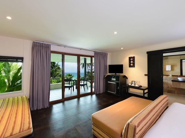 фотографии отеля Andaman White Beach Resort изображение №35