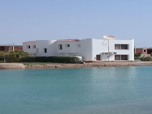 фото отеля Hurgadian Luxurious Villa Adan El Mamsha Long And Short Term изображение №1