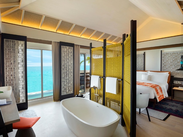 фото отеля Intercontinental Maldives Maamunagau Resort изображение №25