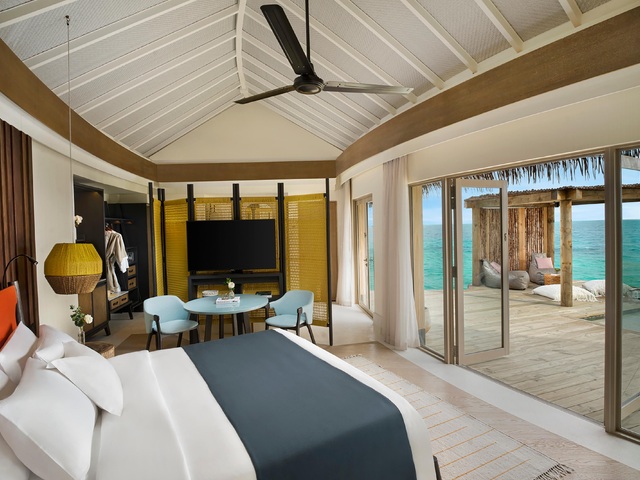 фото отеля Intercontinental Maldives Maamunagau Resort изображение №21