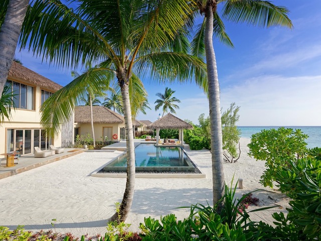 фото отеля Intercontinental Maldives Maamunagau Resort изображение №13