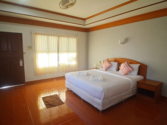 фото отеля Klong Dao Beach Resort изображение №17