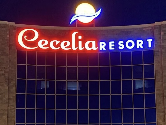 фотографии отеля Chalets In Cecelia Resort изображение №19