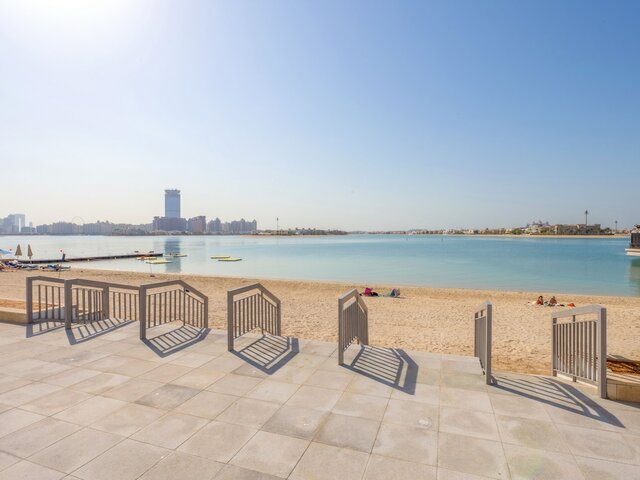 фото Ultra Luxury Palm - Mina Azizi Beachfront - Private Beach and Pool изображение №50