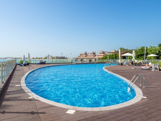 фотографии отеля Ultra Luxury Palm - Mina Azizi Beachfront - Private Beach and Pool изображение №43