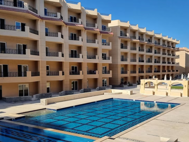 фото отеля Immaculate New 2-Bed Apartment In Hurghada изображение №1