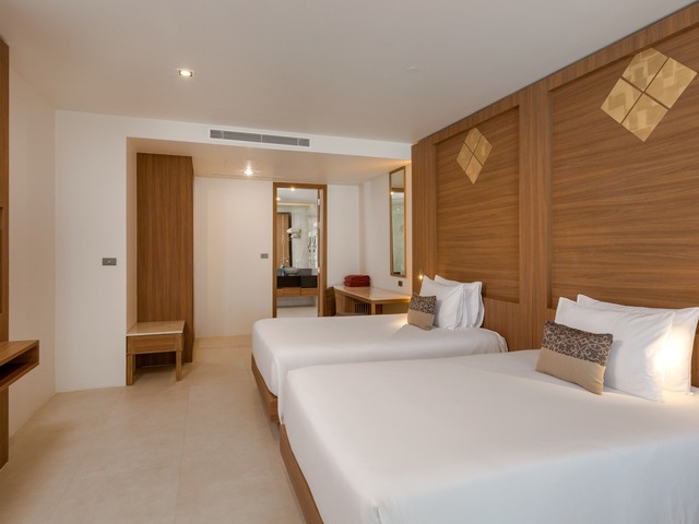 фотографии Splash Beach Resort (ex. Grand West Sands Resort & Villas; Centara West Sands Phuket) изображение №28