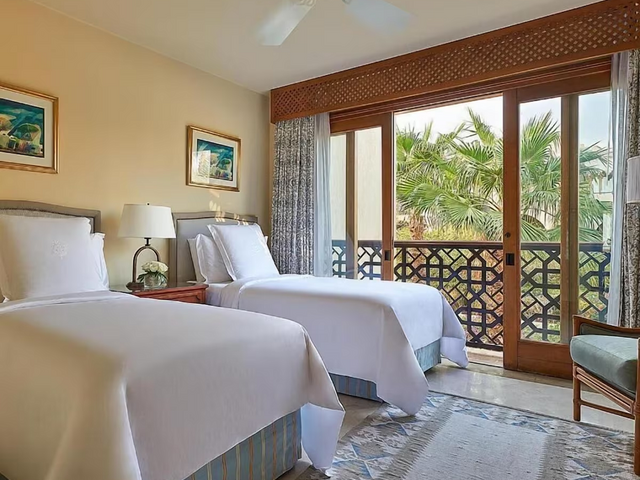 фото Villa & Chalet at Four Seasons Resort изображение №2