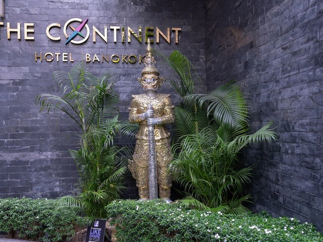 фото отеля The Continent изображение №73
