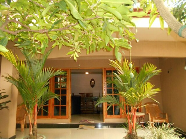 фото отеля House Of Esanya изображение №1
