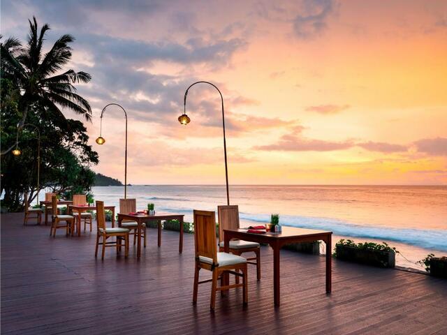 фото Mangsit Suites By Holiday Resort Lombok изображение №14