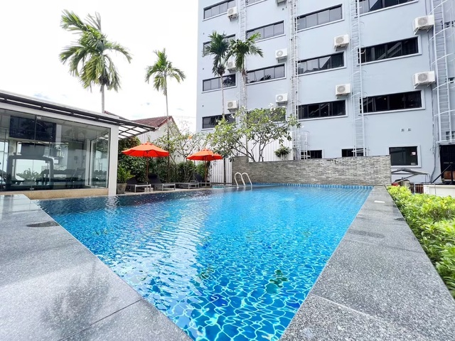 фото отеля Citrus Patong By Compass Hospitality (ex. Aspira Prime Patong; Eastin Easy Patong) изображение №1