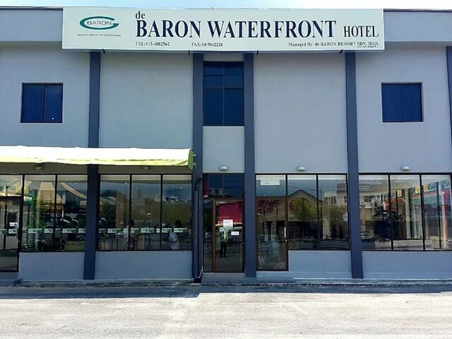 фото отеля Baron Waterfront изображение №1