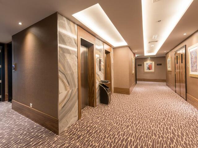 фото Hawthorn Suites by Wyndham Abu Dhabi City Center (ех. Regent Downtown; Al Diar Regency Hotel) изображение №18