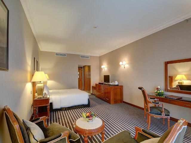 фото отеля Royal Ascot Hotel изображение №57