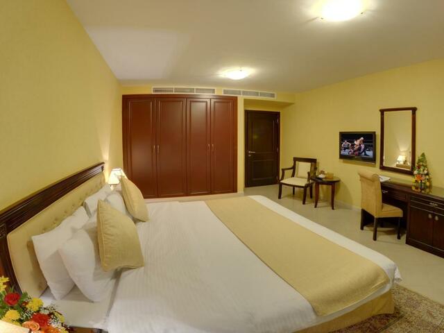 фото отеля Deira Suites изображение №17