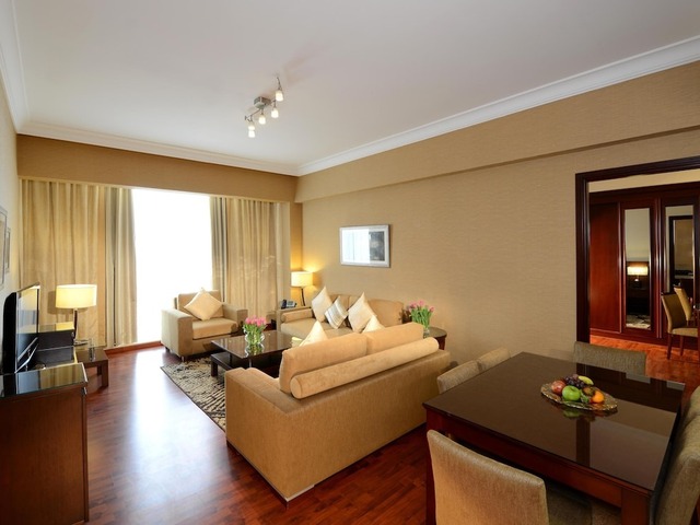 фото отеля Grand Millennium Dubai (ex. Millennium Towers Hotel Dubai) изображение №21