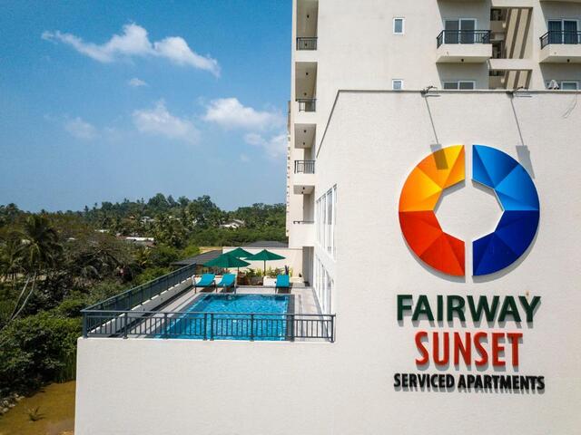 фото Fairway Sunset Serviced Apartments изображение №2