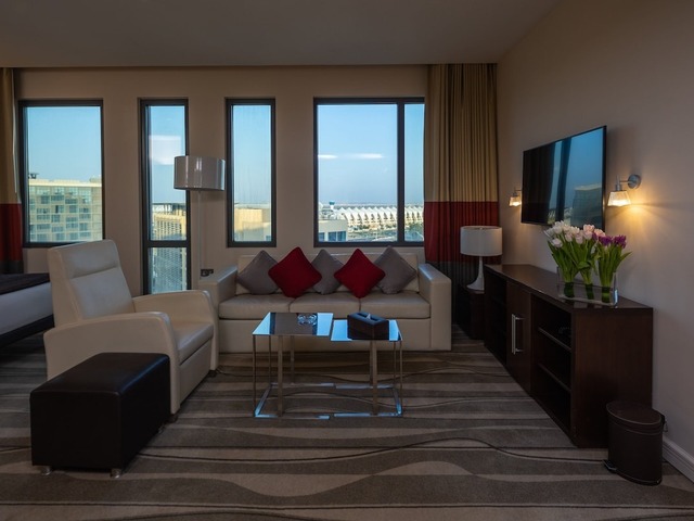 фото отеля Staybridge Suites Abu Dhabi Yas Island, an IHG Hotel изображение №9
