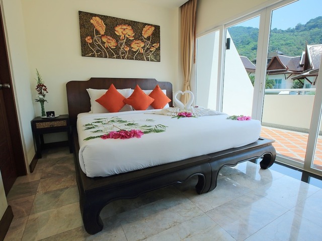 фото отеля Phunawa Resort (ex. Karon Sovereign All Suites Resort; Dewa Karon) изображение №17