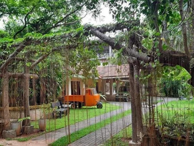 фото отеля Ceylon Kingsmen Garden изображение №1