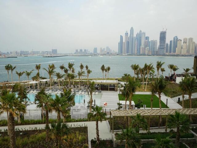 фото отеля Bluewaters Beach (ex. Julius Tower at Caesars Palace Dubai) изображение №25