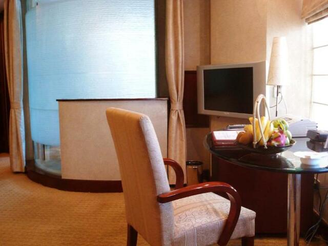 фото Luxemon Hotel Pudong Shanghai изображение №30