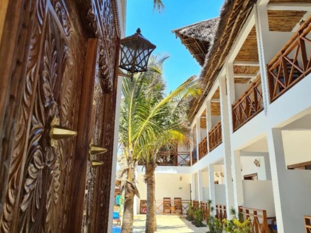 фото отеля Karibu Beach Resort изображение №5