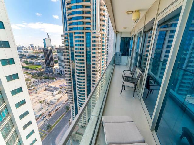 фото отеля Dubai Ocean Heights изображение №1