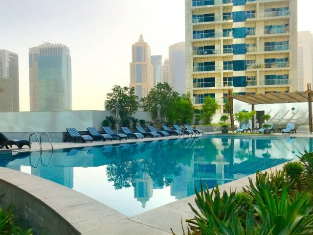 фото отеля Dubai Apartments Marina Silverene изображение №1