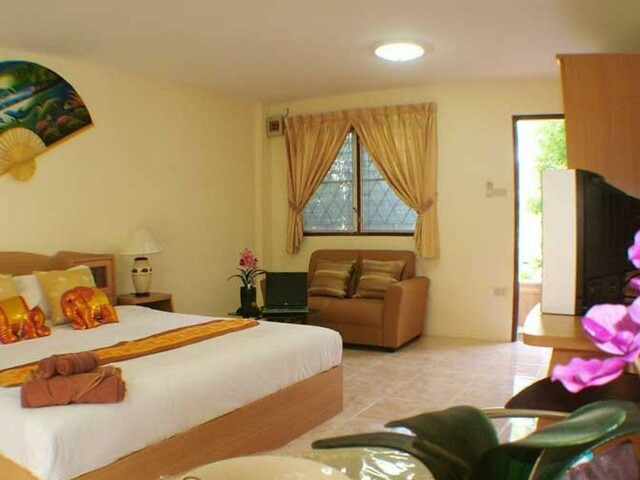 фотографии Sirikarn Residence & Luxury Apartments изображение №20