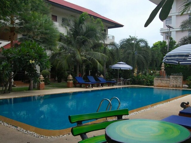фото Sirikarn Residence & Luxury Apartments изображение №10
