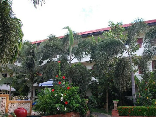 фото отеля Sirikarn Residence & Luxury Apartments изображение №17