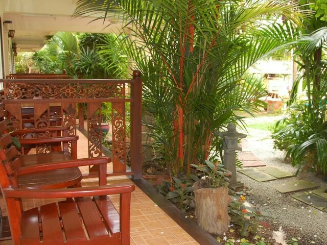 фотографии отеля Sirikarn Residence & Luxury Apartments изображение №7