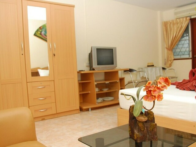 фотографии Sirikarn Residence & Luxury Apartments изображение №8