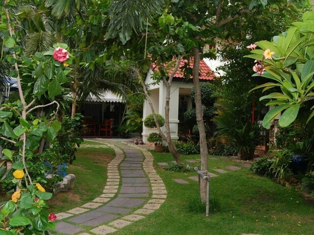 фотографии отеля Sirikarn Residence & Luxury Apartments изображение №3