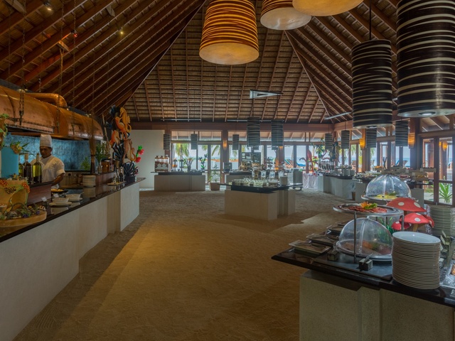 фотографии отеля Vilamendhoo Island Resort & Spa изображение №35