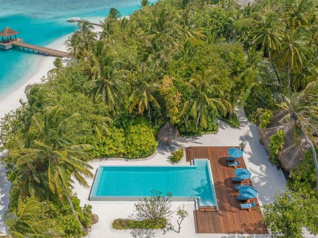 фотографии отеля Naladhu Private Island Maldives изображение №3